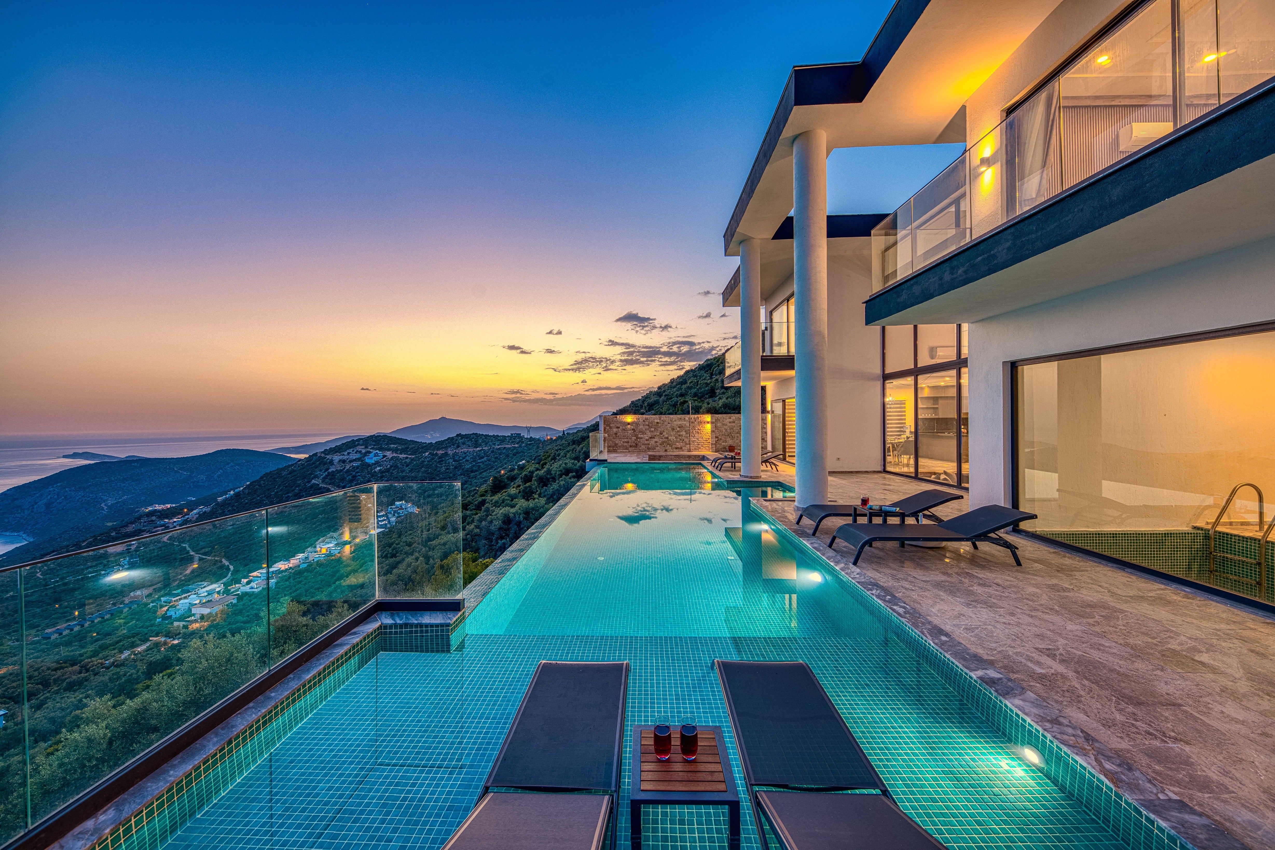Luxury residence · architectural audio by cerasonar